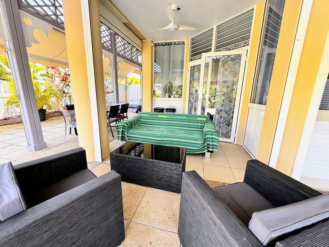 Appartement 48 m² à Saint-Francois  - photo 9