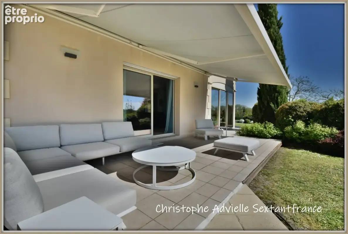 Belle contemporaine, 4 chambres, 2 salles d'eau, double garage, piscine sur 5118 M2 - photo 3