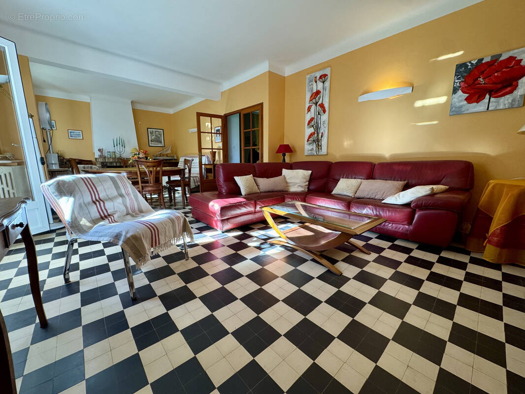 Maison à LA LONDE-LES-MAURES