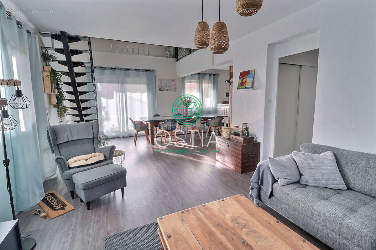 Maison à RIVE-DE-GIER