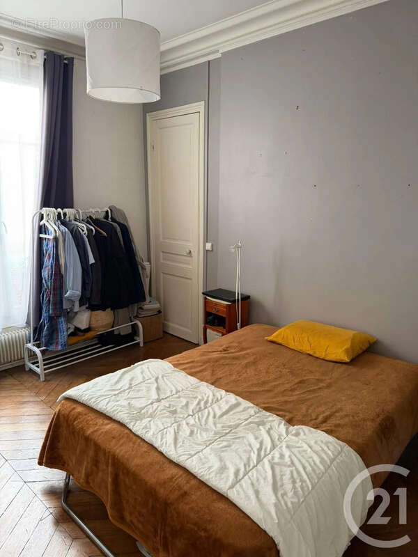 Appartement 67 m² à Paris-9e  - photo 12