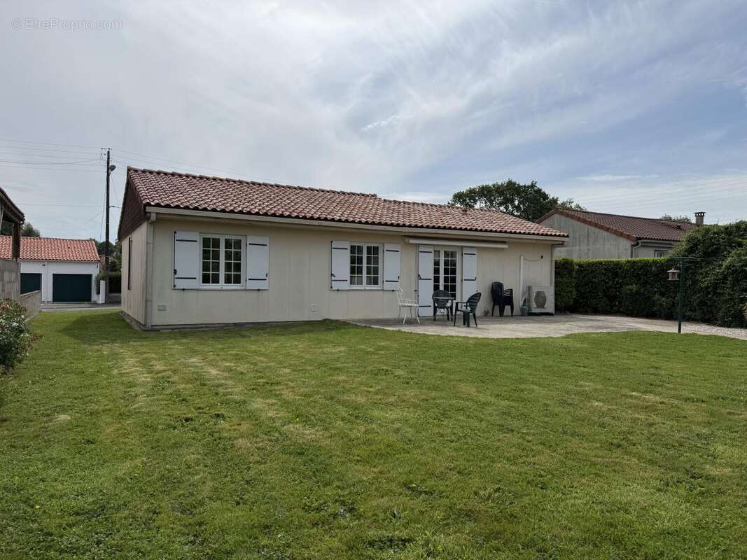 Maison à SAINT-LEGER-SOUS-CHOLET