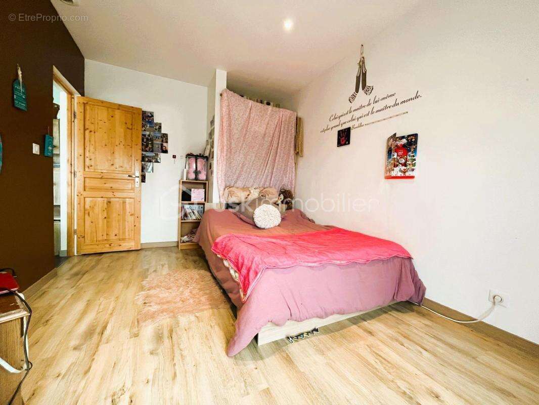 Maison à SAINT-ROMAIN-D&#039;AY