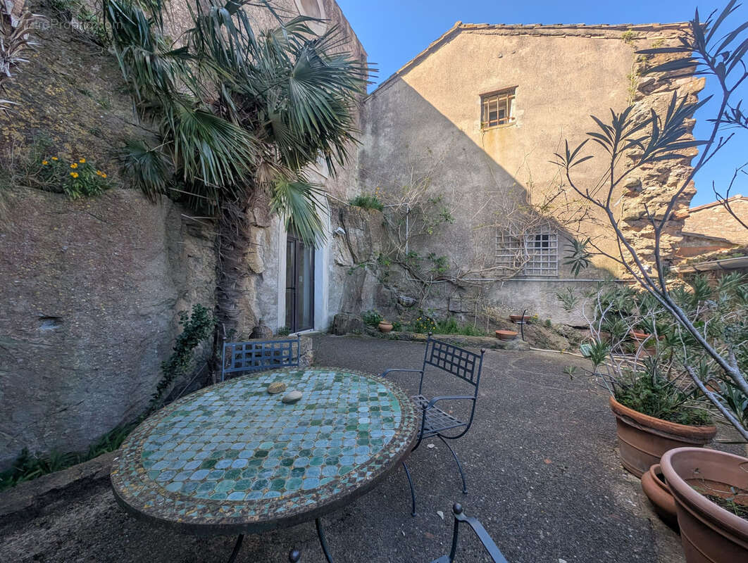 Maison à COMIGNE
