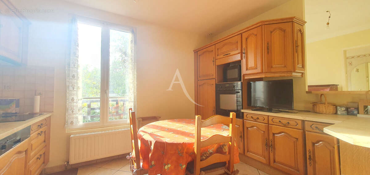 Maison à LES MUREAUX