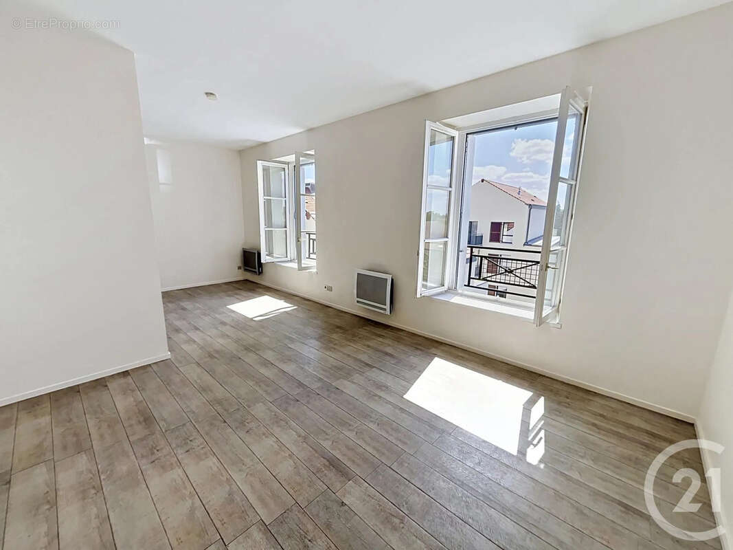 Appartement à BRIE-COMTE-ROBERT