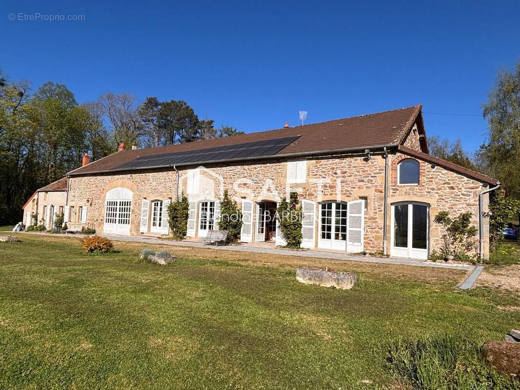 Photo 1 - Maison à AUTUN