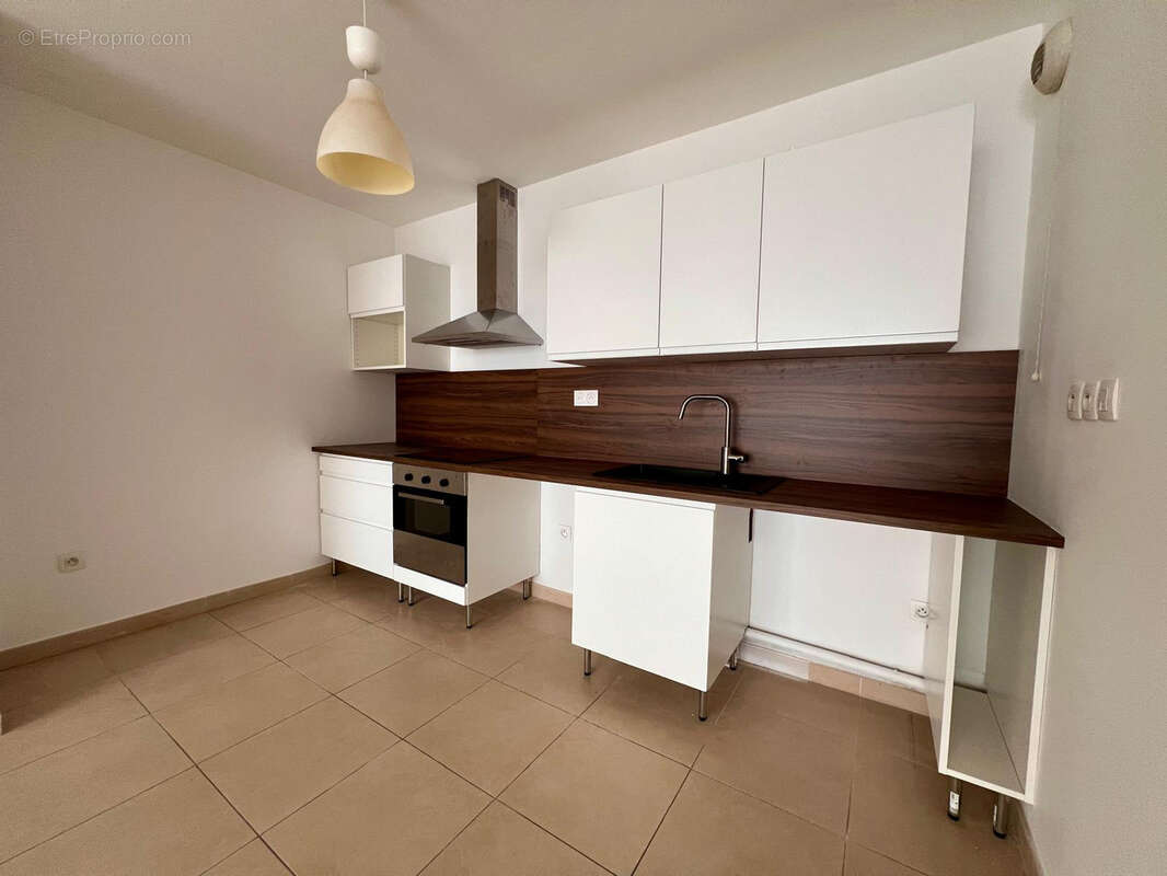 Appartement à MARSEILLE-7E