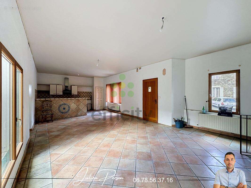 Maison 205 m² à Guingamp  - photo 2