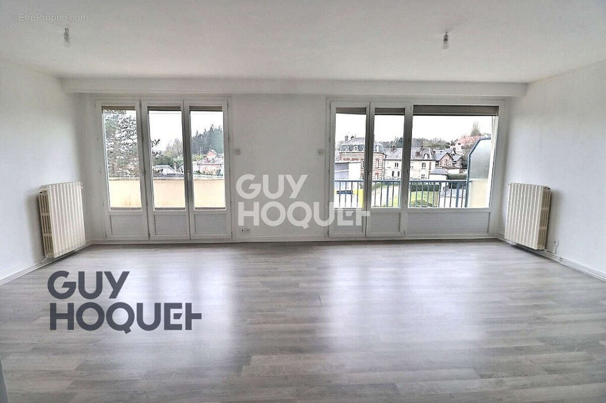 Appartement à BERNAY