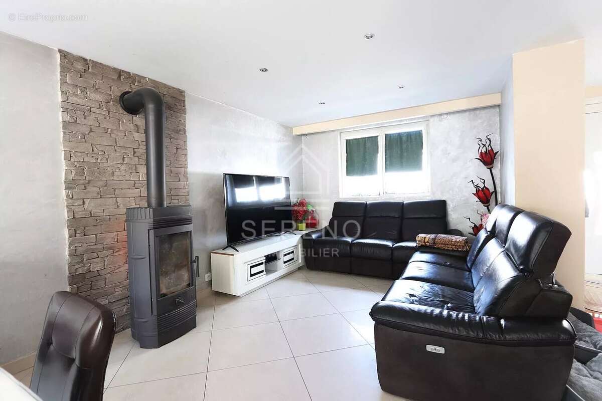 Maison à CHAMPS-SUR-MARNE