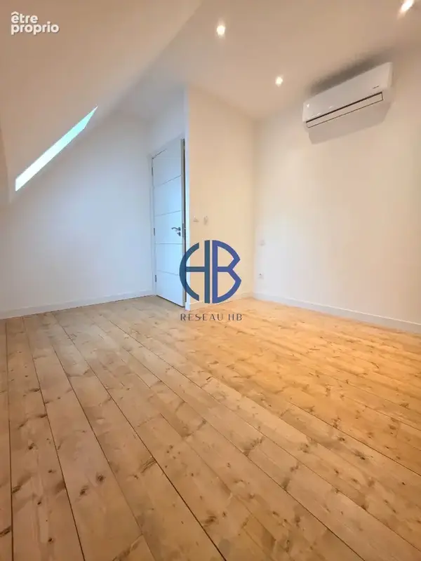 Maison Aoste 350 m2 - photo 9