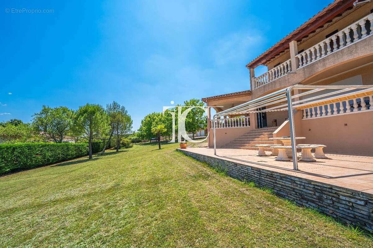 Maison à SAINT-JULIEN-DE-CASSAGNAS