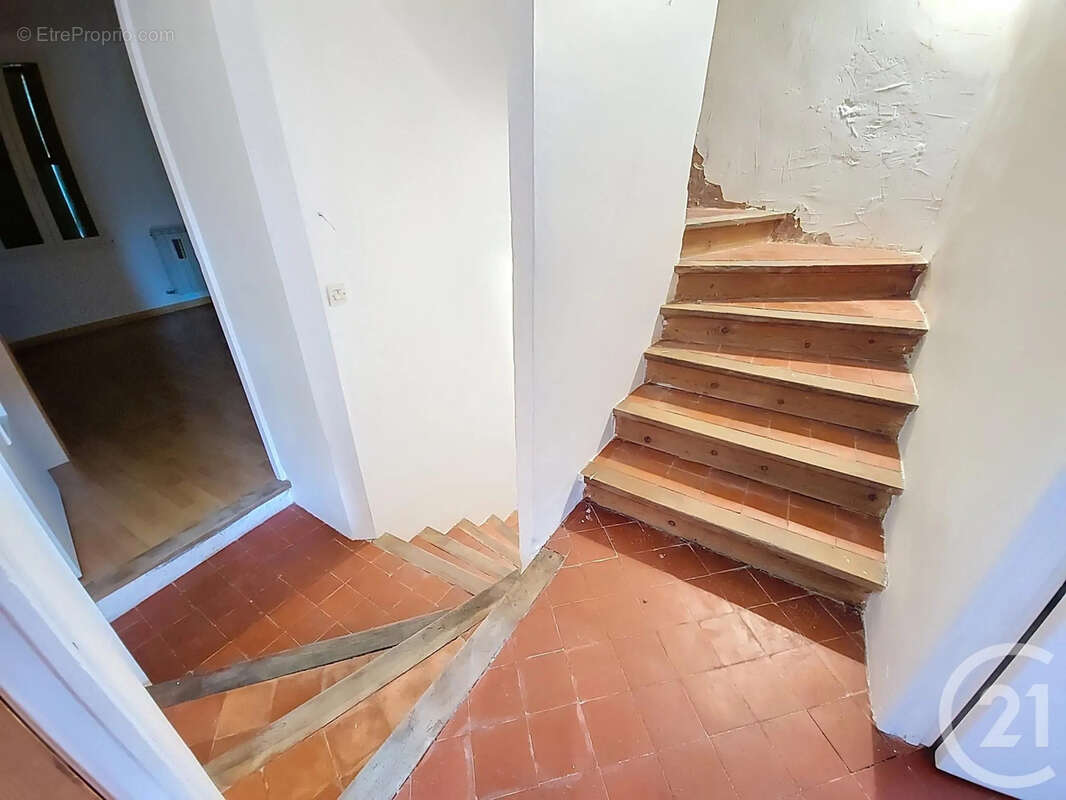 Maison à MORIERES-LES-AVIGNON
