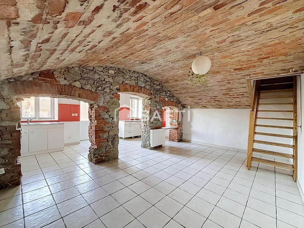 Appartement 75 m² à La Bridoire  - photo 2