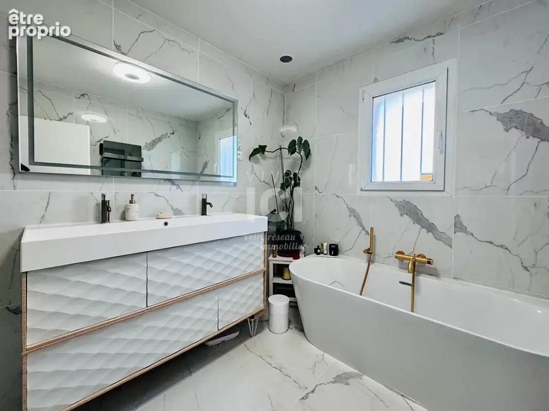 Maison  Vie de Plain - Pied familiale - 5 chambres - Petit Mars - Bourg - 155m² - photo 12