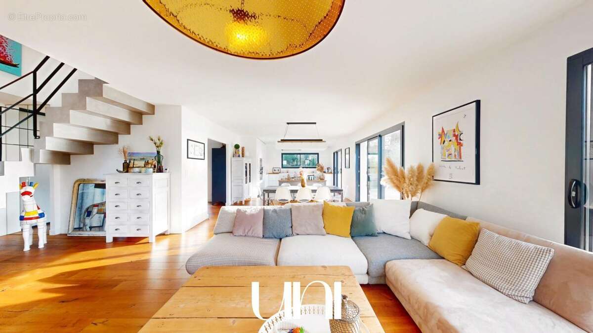 Maison à BRETTEVILLE-L'ORGUEILLEUSE