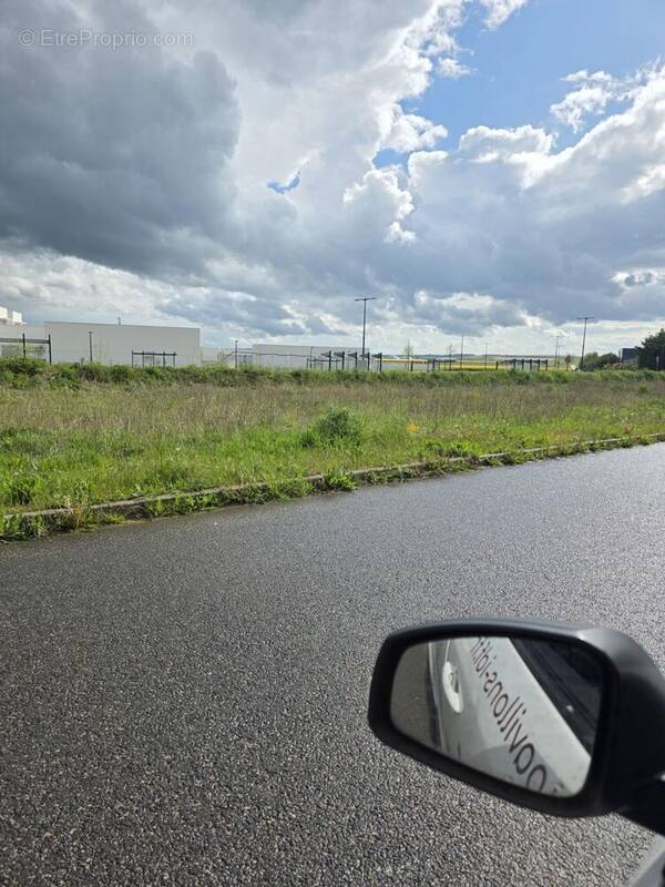 Terrain à NANTOUILLET