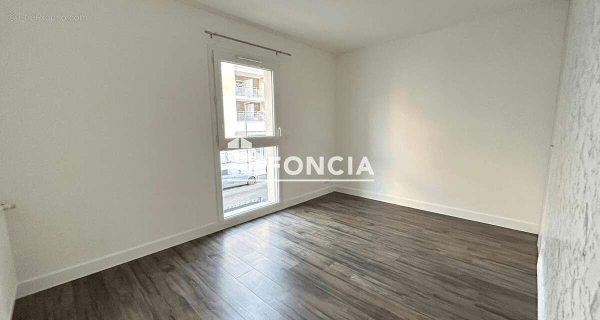 Appartement à LUCE