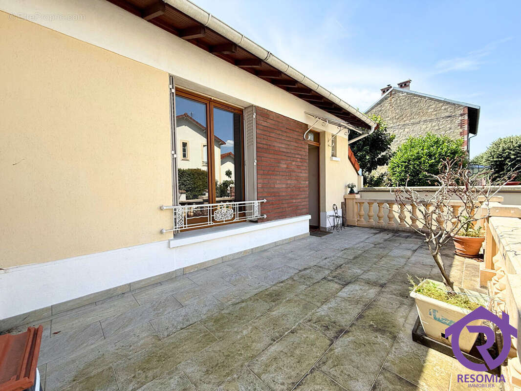 Maison à CHATILLON