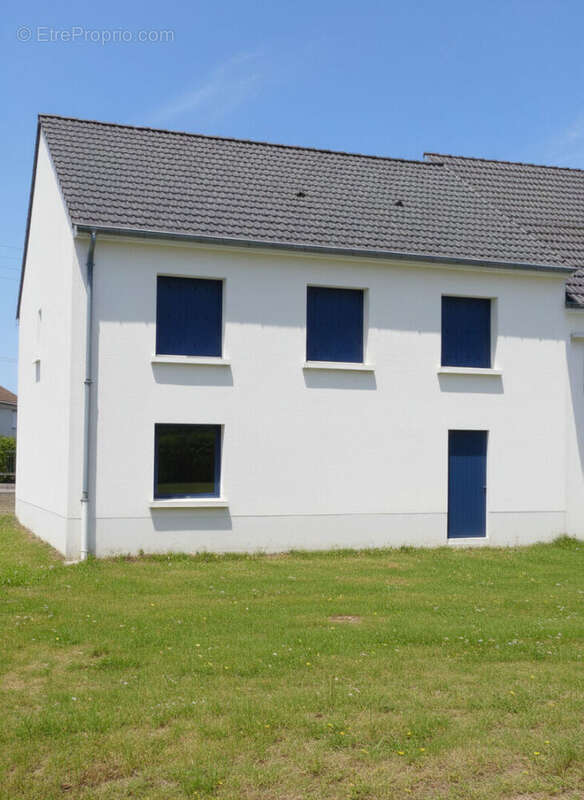 Maison à SAINT-JEAN-DE-LA-RUELLE