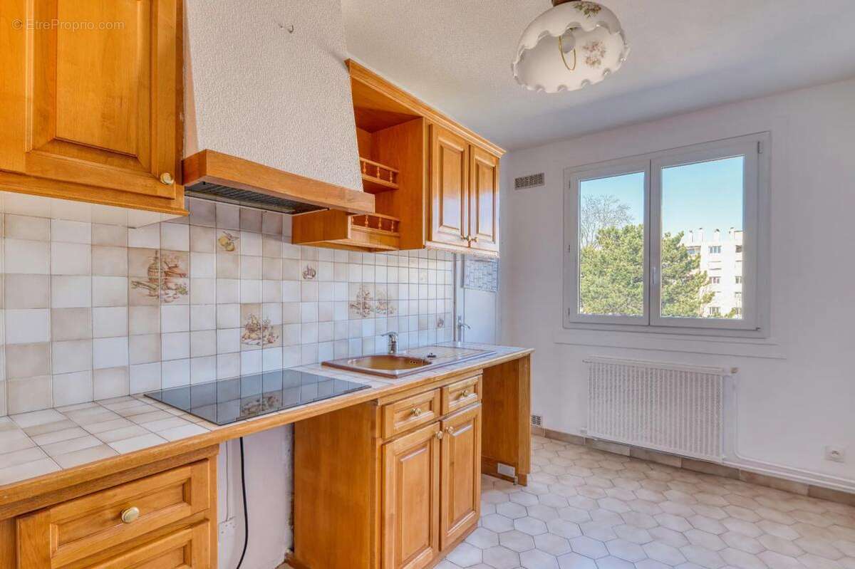 Appartement à SAINTE-FOY-LES-LYON