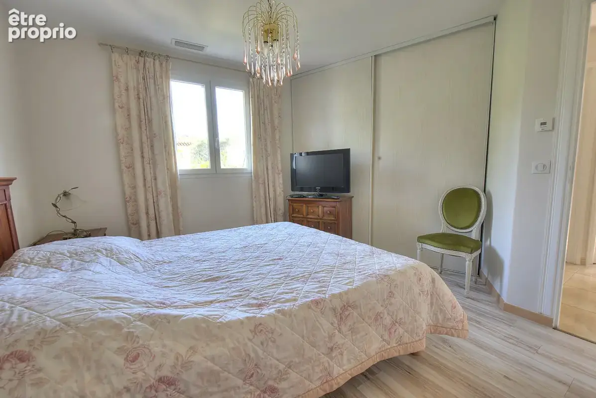 Villa 5 pieces 163 m2   proche commerces saint raphael - photo 13