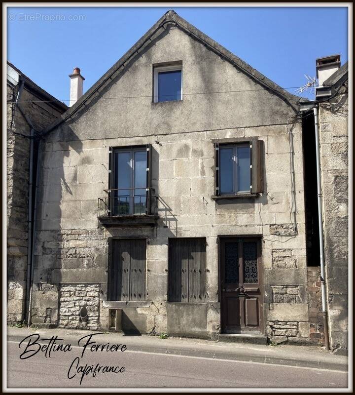 Maison à MONTBARD