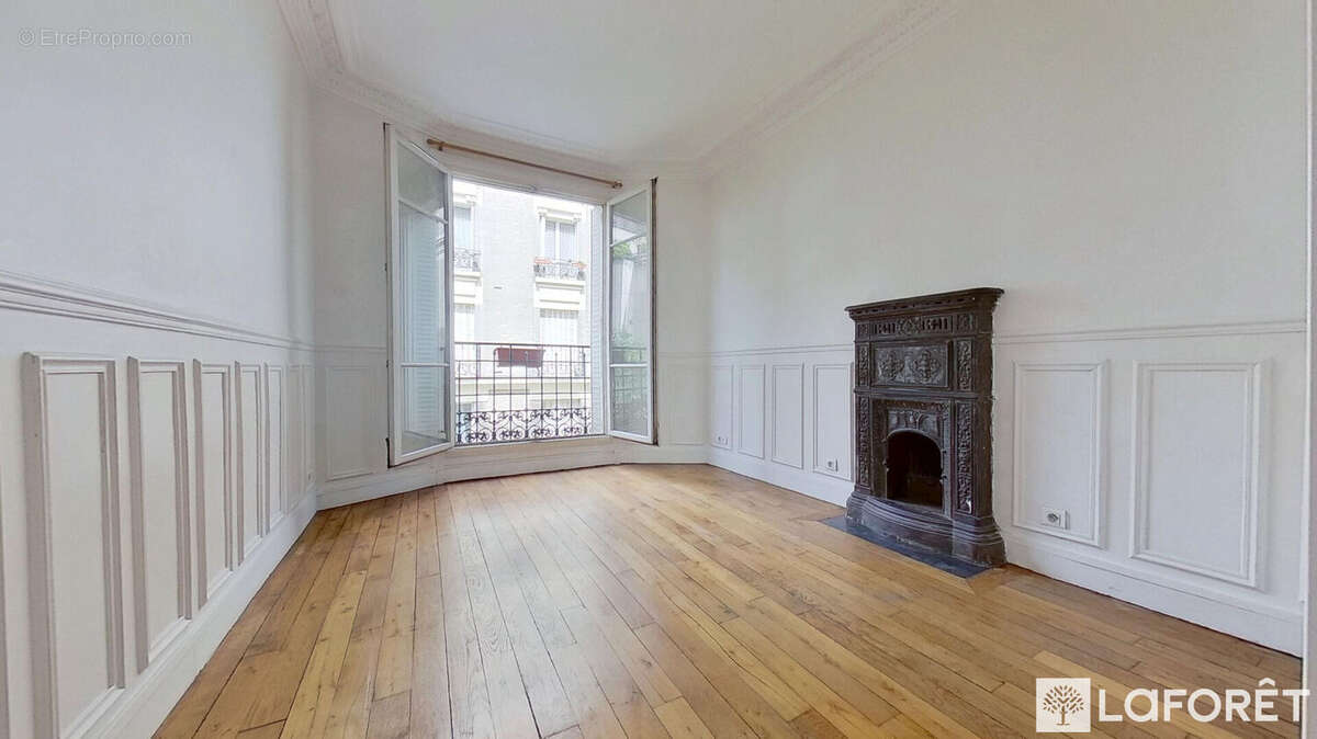 Appartement à PARIS-18E