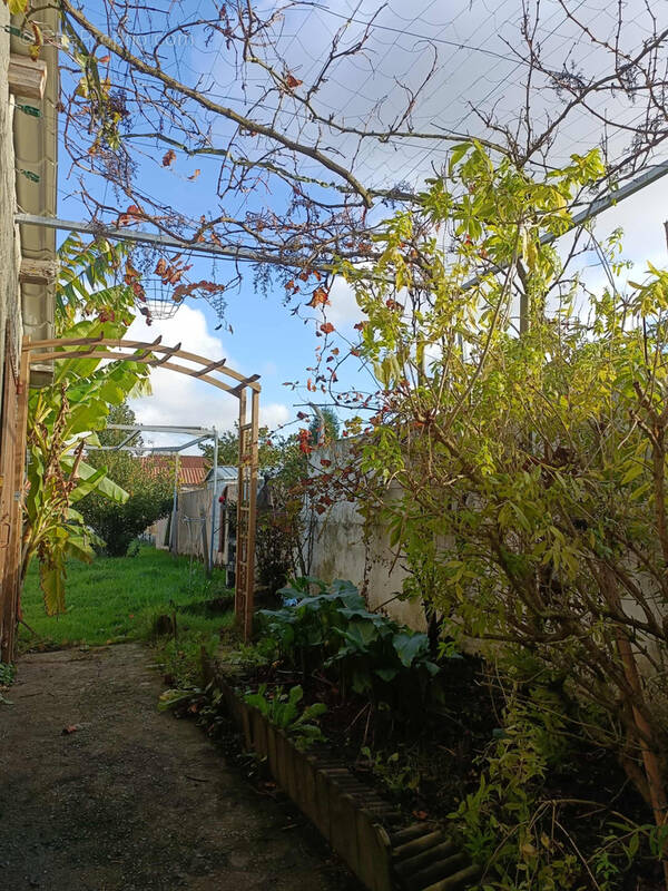 Maison à MESNARD-LA-BAROTIERE