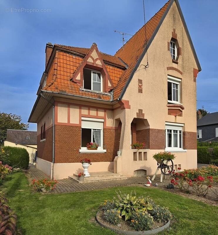 Facade - Maison à FORMERIE