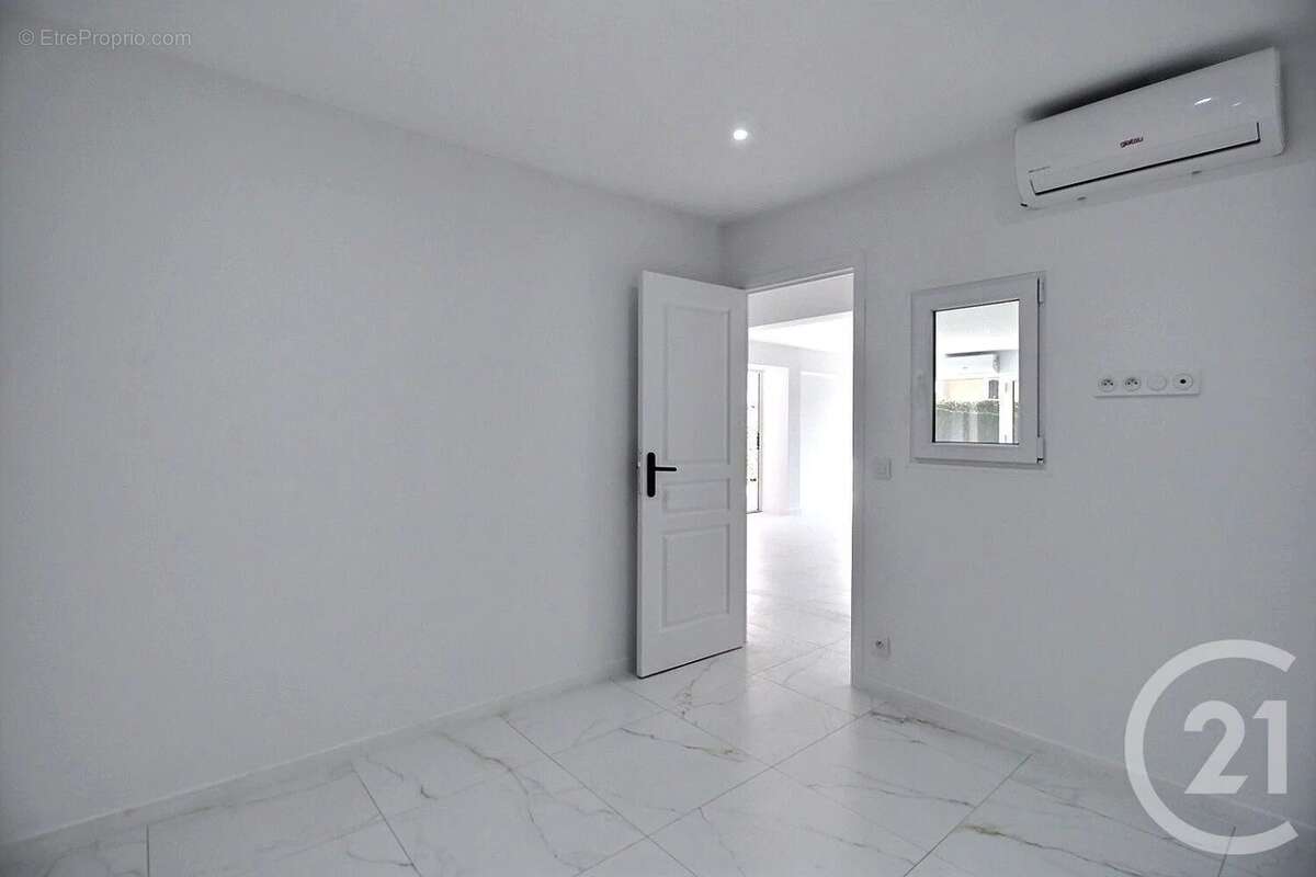 Appartement à VALBONNE