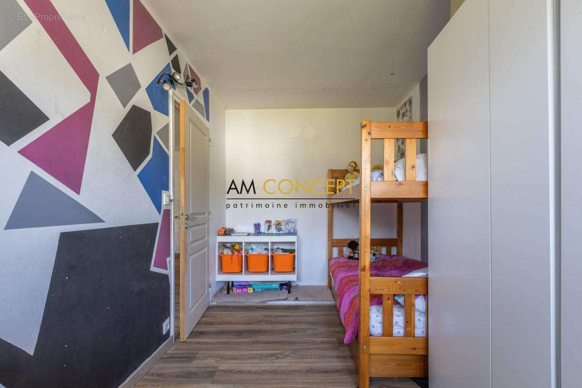 Bel Appartement T4 Lumineux - La Trinité - Les chênes verts - photo 24
