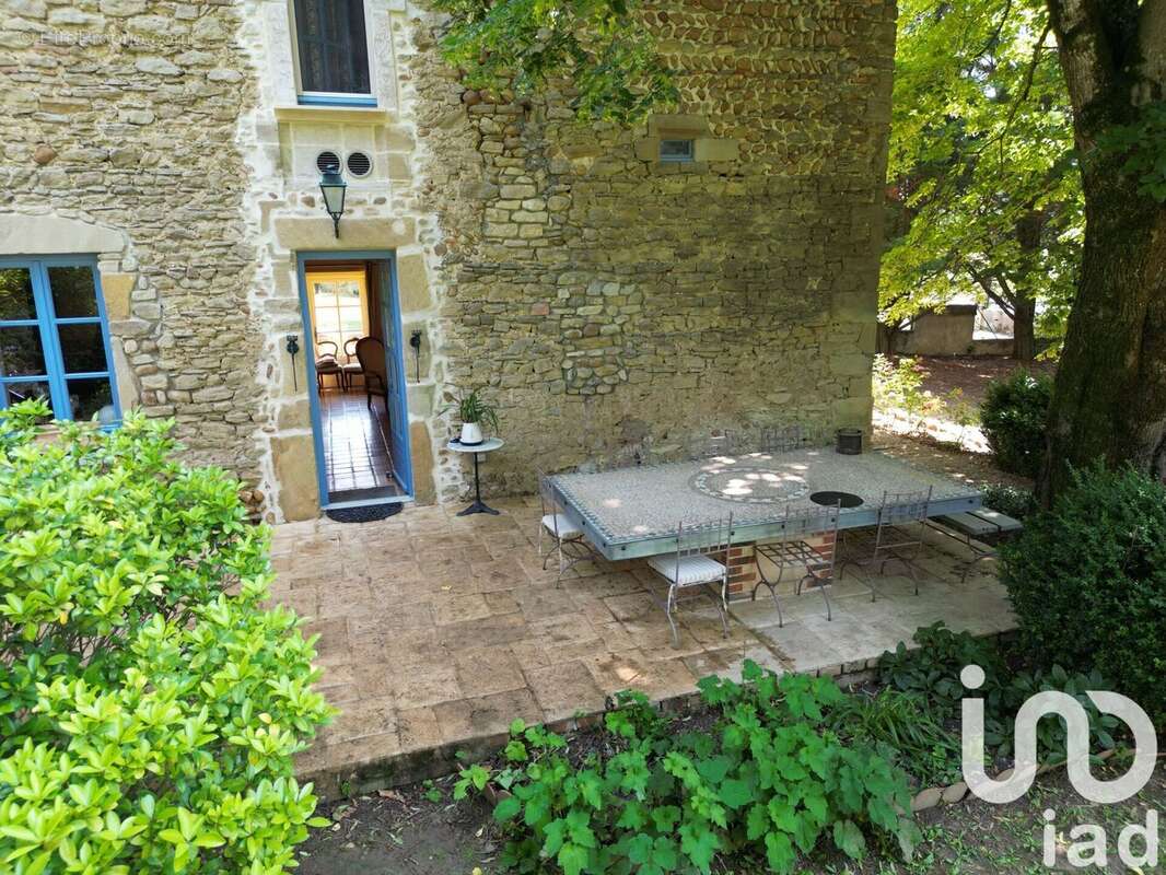 Maison 185 m² à Montseveroux  - photo 6
