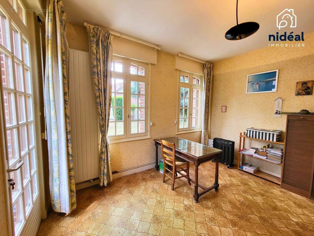 Maison 190 m² à Solesmes  - photo 9