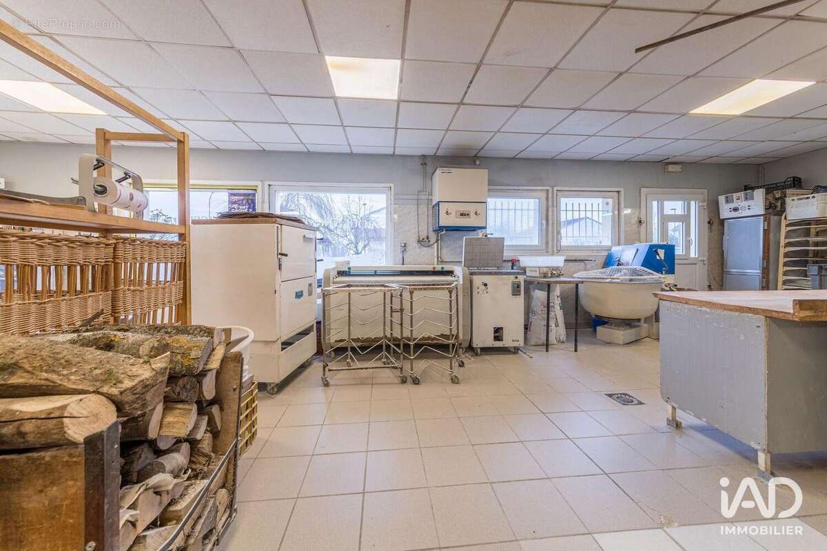 Photo 9 - Commerce à JEUXEY