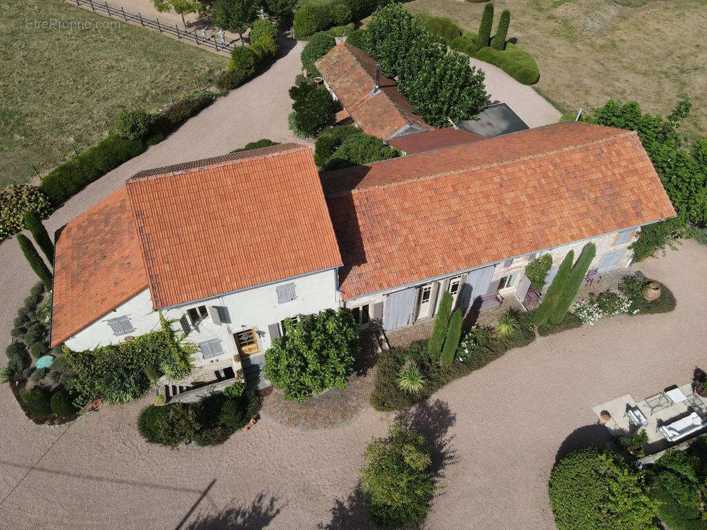 Maison à MONTAIGUET-EN-FOREZ