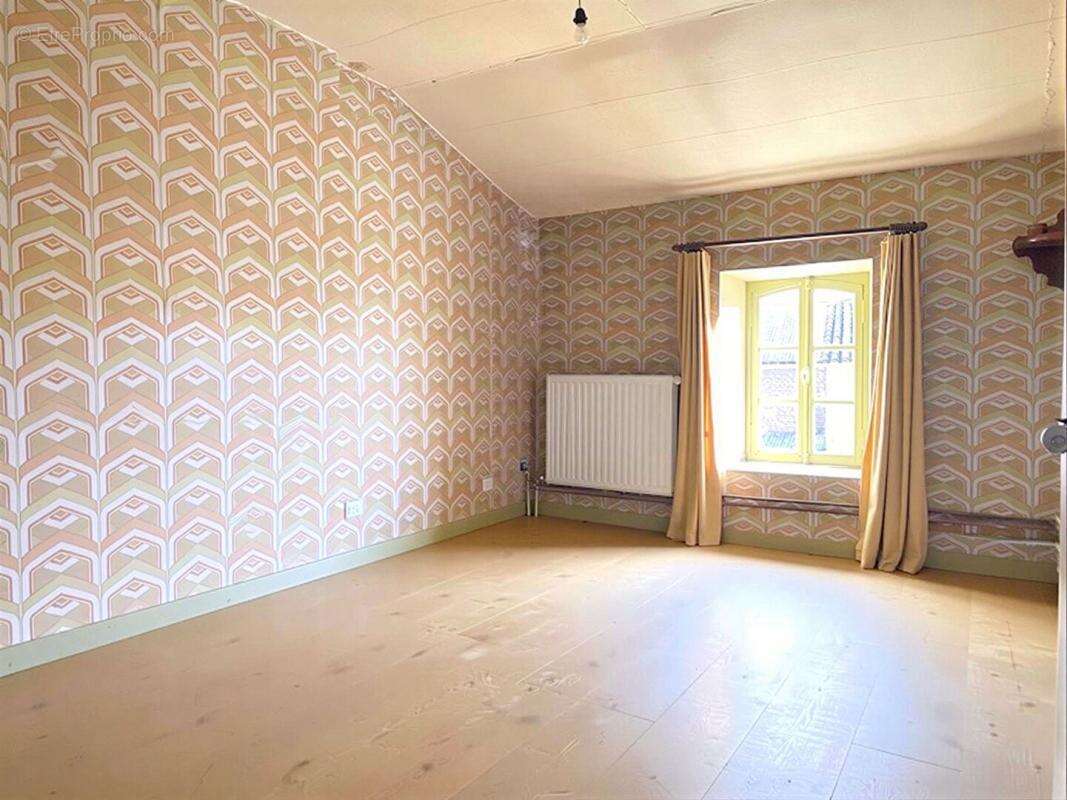 Maison à AIGREFEUILLE-D'AUNIS