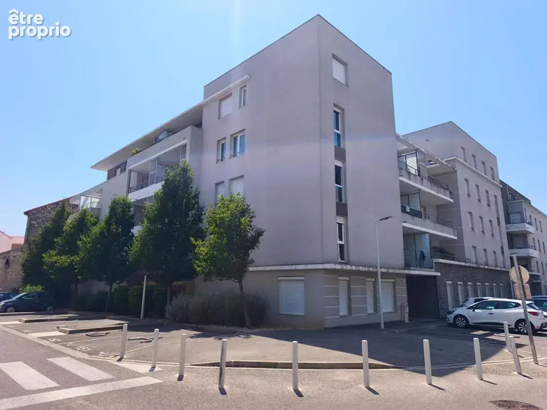 Appartement Avignon : T2 avec terrasse, parking et fort potentiel locatif - photo 9