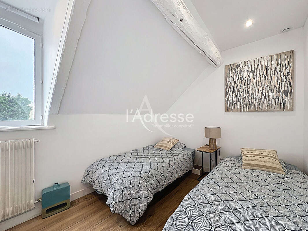 Maison à MONTEVRAIN