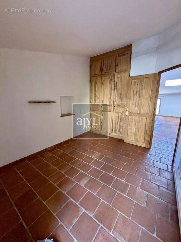 Appartement à CHARLEVAL