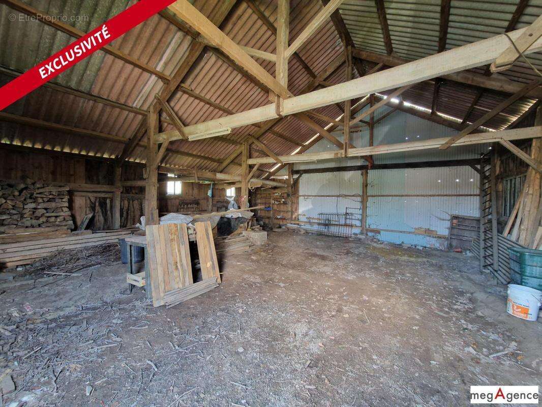 Maison à LA CHAPELLE-BOUEXIC