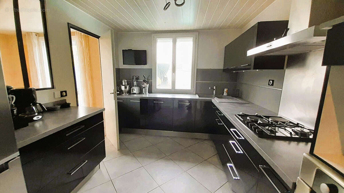 Maison à LIMOURS