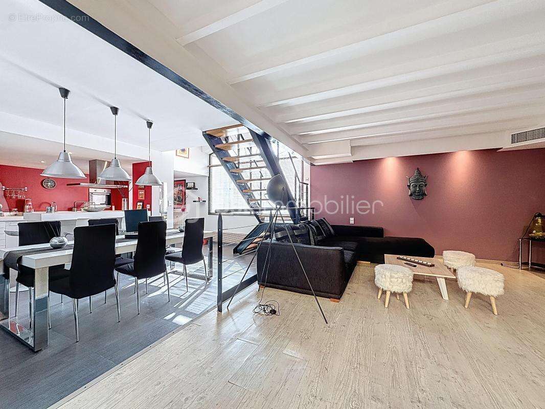 Maison de ville 5 pièces 130m2 en r+1 avec grand garage et patio - photo 4