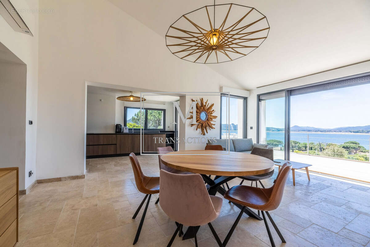 Maison à PORTO-VECCHIO