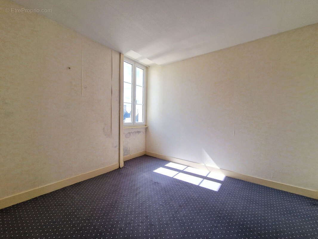 Immeuble composé de deux logements - Idéal investissement - photo 10