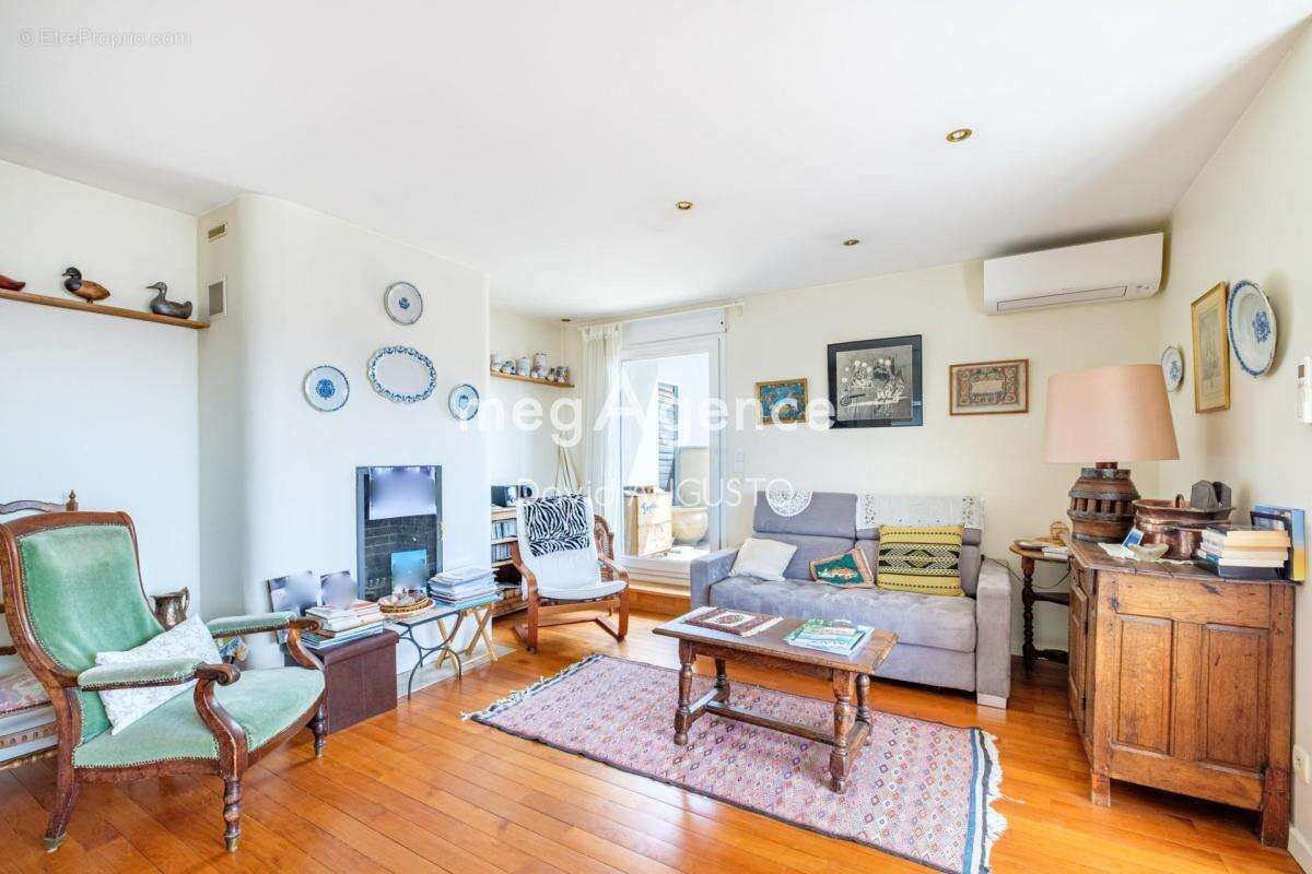 Appartement à CRAPONNE