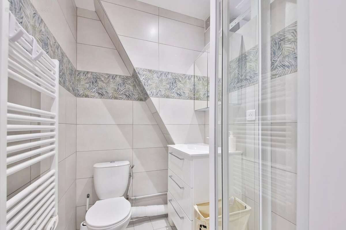 Appartement à PARIS-17E