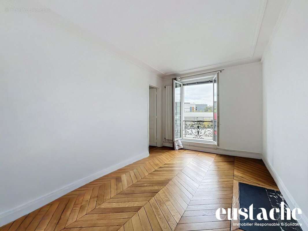 Appartement à PARIS-11E
