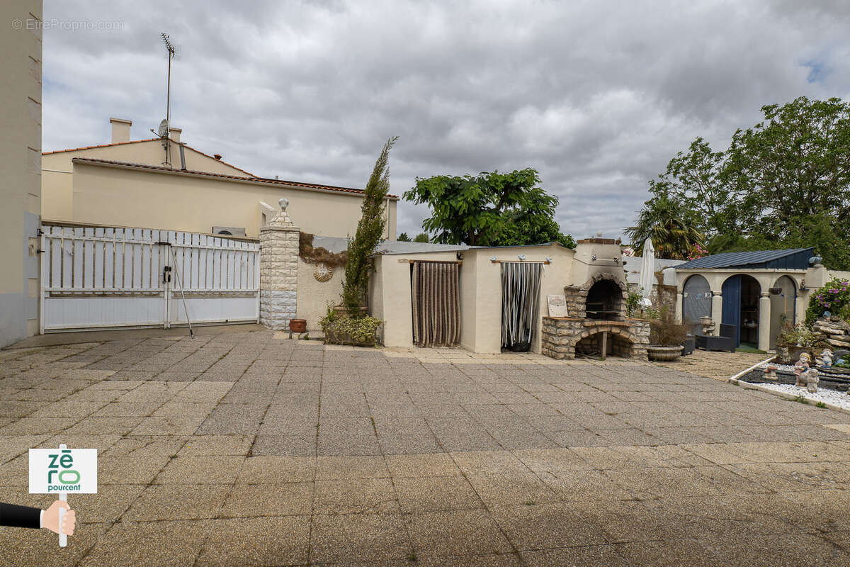 Maison familiale de 160?m2   6 pièces   Sud Vendée   Terrain arboré   DPE B - photo 28
